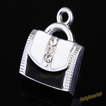 ZAWIESZKA CHARMS 3D TOREBKA...