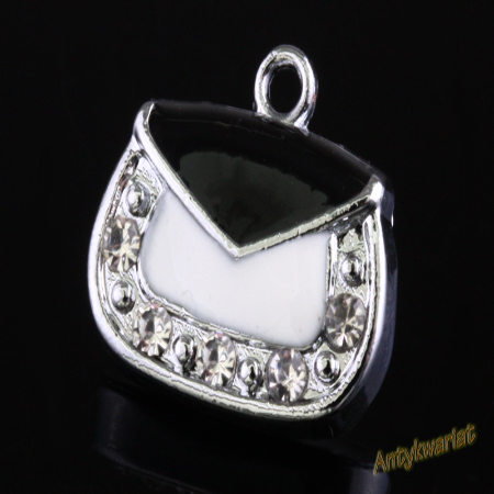 ZAWIESZKA CHARMS 3D TOREBKA...