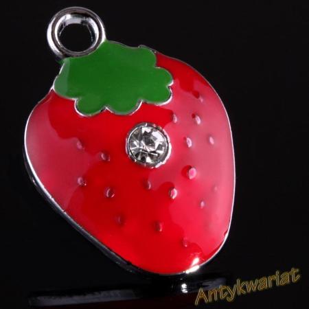 ZAWIESZKA CHARMS TRUSKAWKA...