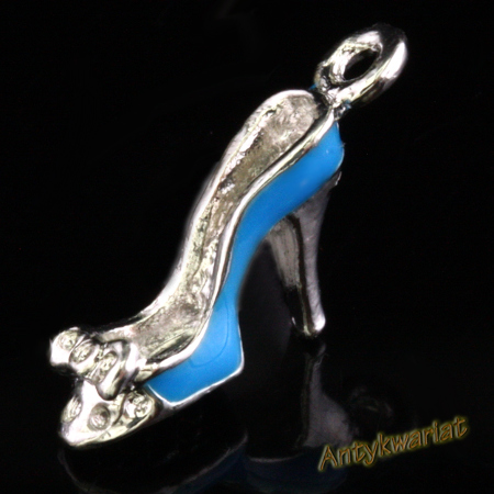 ZAWIESZKA CHARMS 3D BUT...