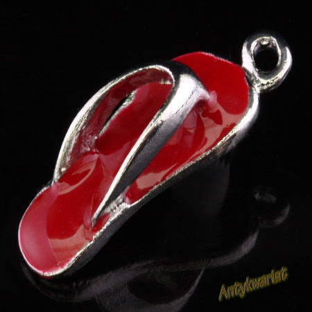 ZAWIESZKA CHARMS 3D KLAPEK...