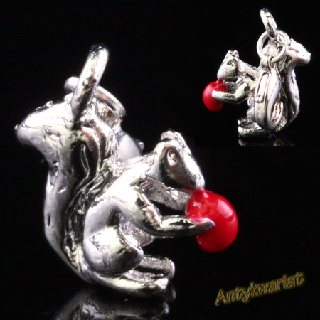 ZAWIESZKA CHARMS 3D MAX...