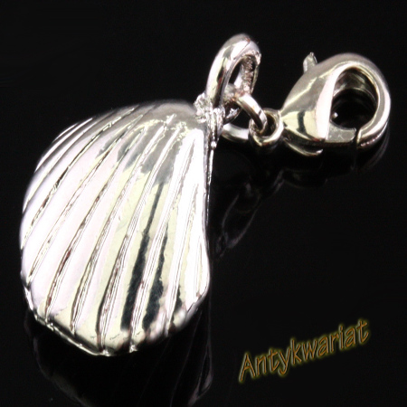 ZAWIESZKA CHARMS 3D MAX...