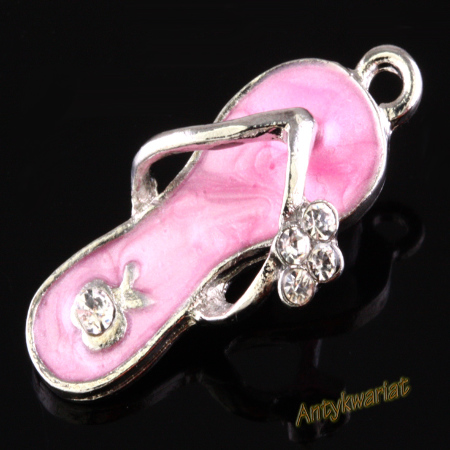 ZAWIESZKA CHARMS 3D KLAPEK...