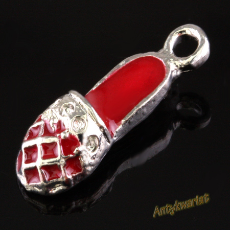 ZAWIESZKA CHARMS 3D KLAPEK...