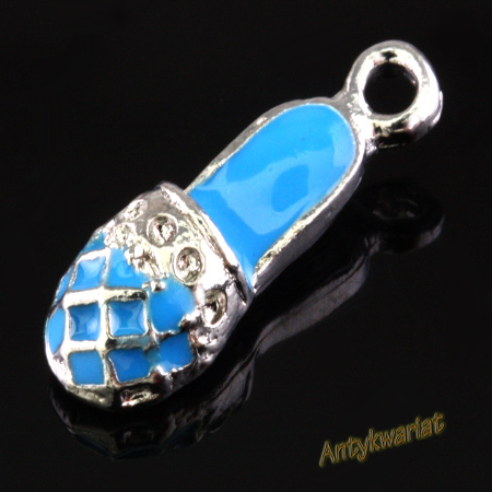 ZAWIESZKA CHARMS 3D KLAPEK...