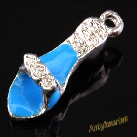 ZAWIESZKA CHARMS 3D KLAPEK...