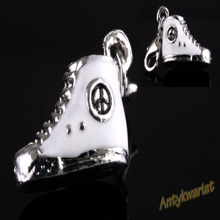 ZAWIESZKA CHARMS 3D MAX...