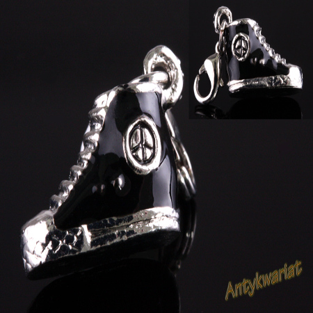 ZAWIESZKA CHARMS 3D MAX...