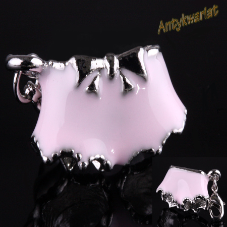 ZAWIESZKA CHARMS 3D MAX...