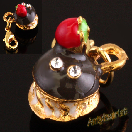 ZAWIESZKA CHARMS 3D MAX...