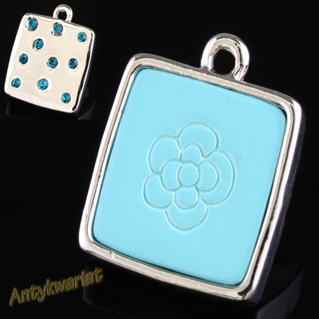 ZAWIESZKA CHARMS 3D KWIAT...