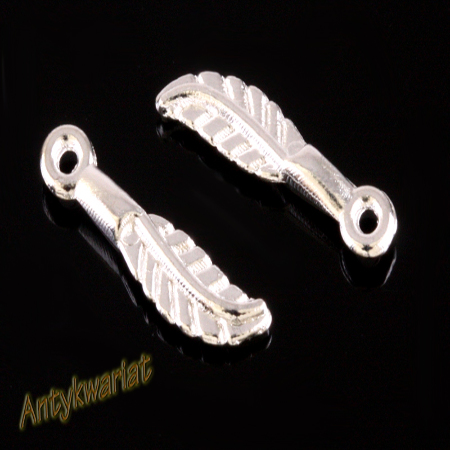 ZAWIESZKA BALI CHARMS LIŚĆ...