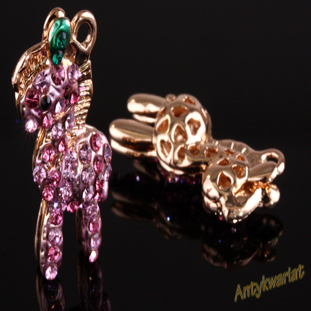 ZAWIESZKA CHARMS 3D...