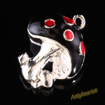 ZAWIESZKA CHARMS 3D GRZYB...