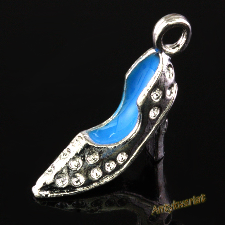 ZAWIESZKA CHARMS 3D BUT...