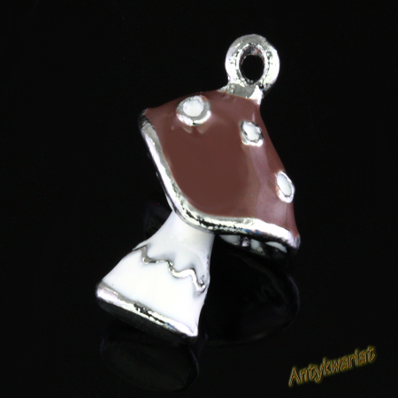 ZAWIESZKA CHARMS 3D GRZYB...