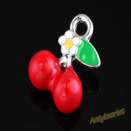 ZAWIESZKA CHARMS 3D WIŚNIA...