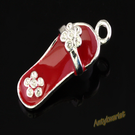 ZAWIESZKA CHARMS 3D KLAPEK...