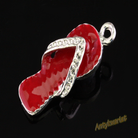 ZAWIESZKA CHARMS 3D KLAPEK...