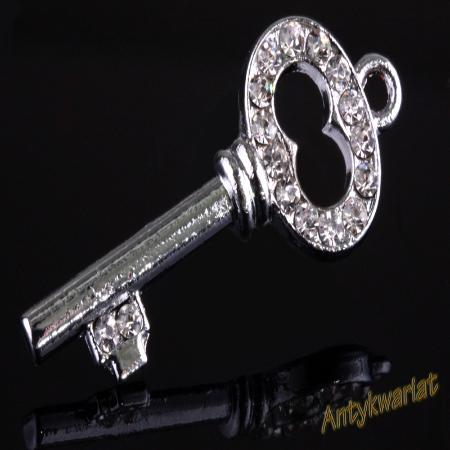 ZAWIESZKA CHARMS KLUCZ 32mm...