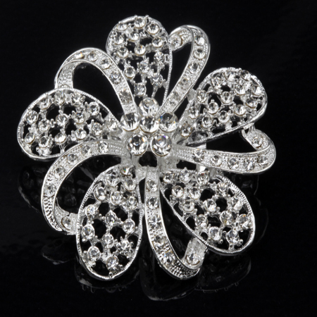 BROSZKA VINTAGE 61mm 1SZT