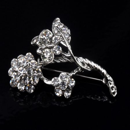 BROSZKA VINTAGE 49mm 1SZT