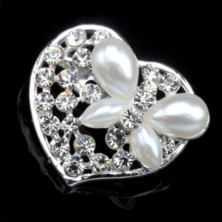 BROSZKA VINTAGE BIAŁA SERCE...