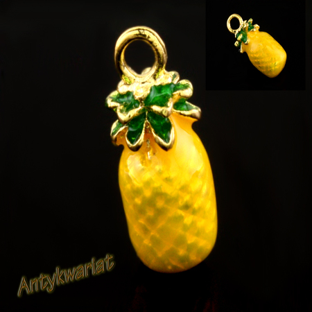 BALI CHARMS 3D MAX ANANAS...